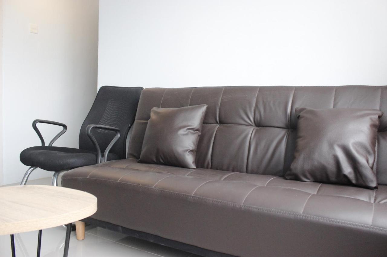 Modest 2Br Apartment At The Jarrdin Cihampelas By Travelio Bandung Kültér fotó